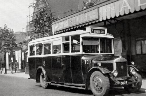 Dennis Bus    -   Images reproduced by kind permission of Culture Coventry Trust/Coventry Archives